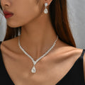 Velmora White necklace